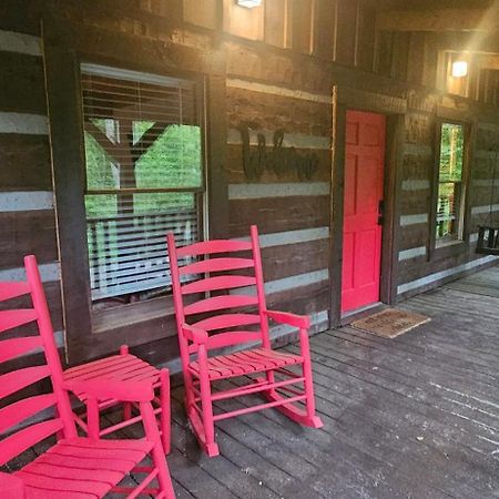 Southern Oak Cabin - Newly Remodeled - Close To All Attractions Sevierville Dış mekan fotoğraf