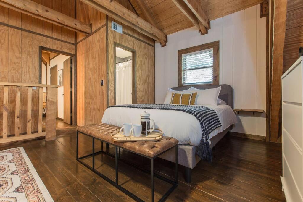 Southern Oak Cabin - Newly Remodeled - Close To All Attractions Sevierville Dış mekan fotoğraf