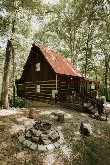 Southern Oak Cabin - Newly Remodeled - Close To All Attractions Sevierville Dış mekan fotoğraf