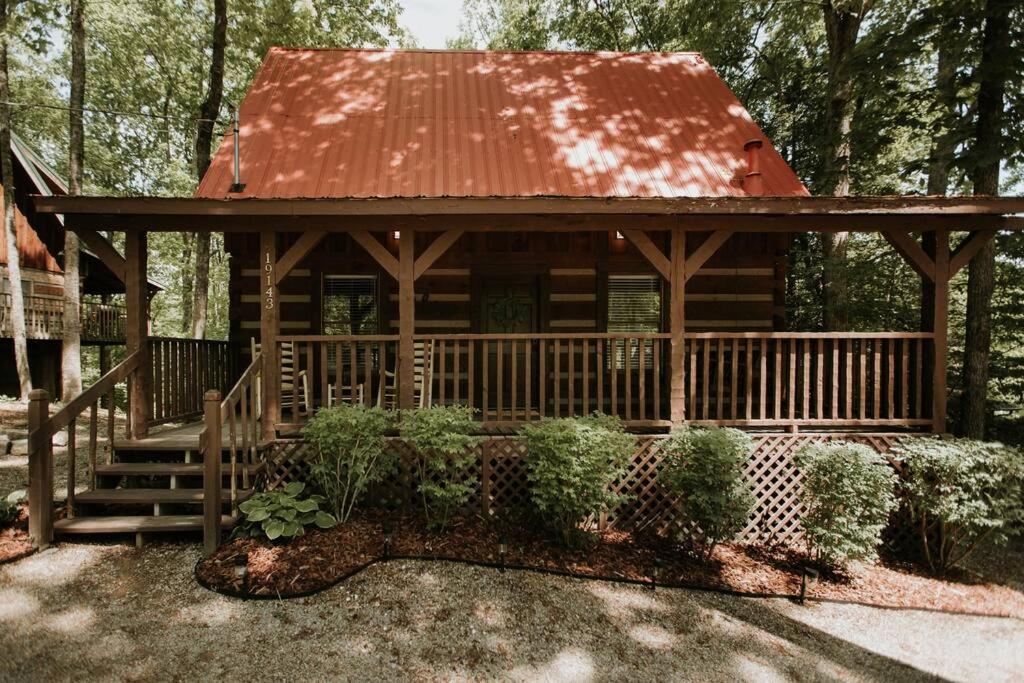 Southern Oak Cabin - Newly Remodeled - Close To All Attractions Sevierville Dış mekan fotoğraf